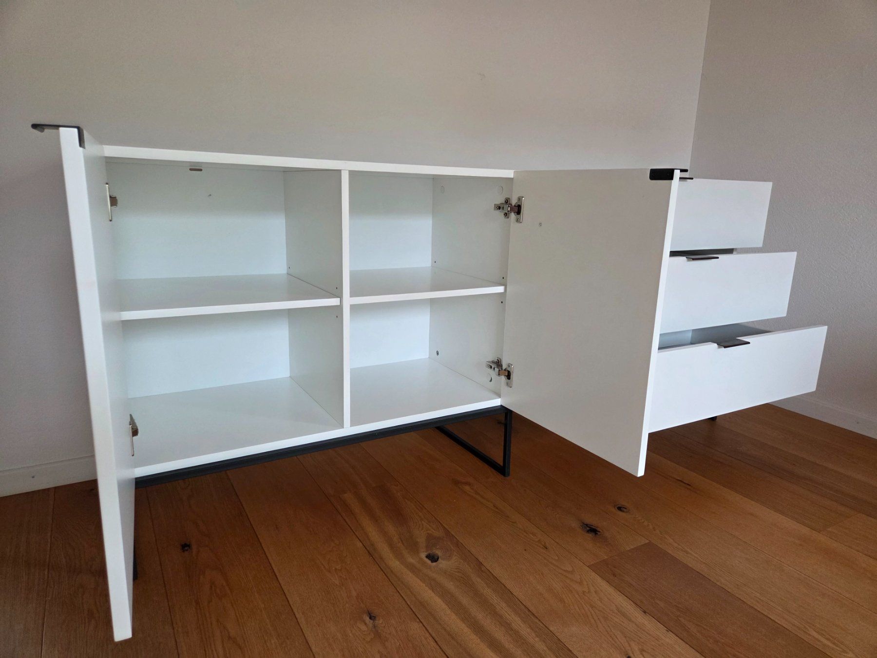 Cassettiere: Weisses Sideboard – Usato da Ossingen venduto da Combeferre 1