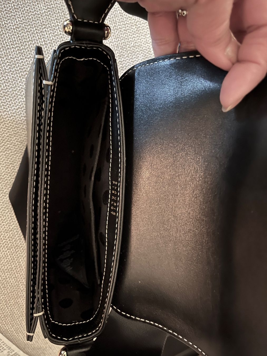 Claudie Pierlot Borse da donna: Claudie Pierlot Ledertasche – Nuovo (secondo la descrizione) da Genève venduto da mar_g5r2 5