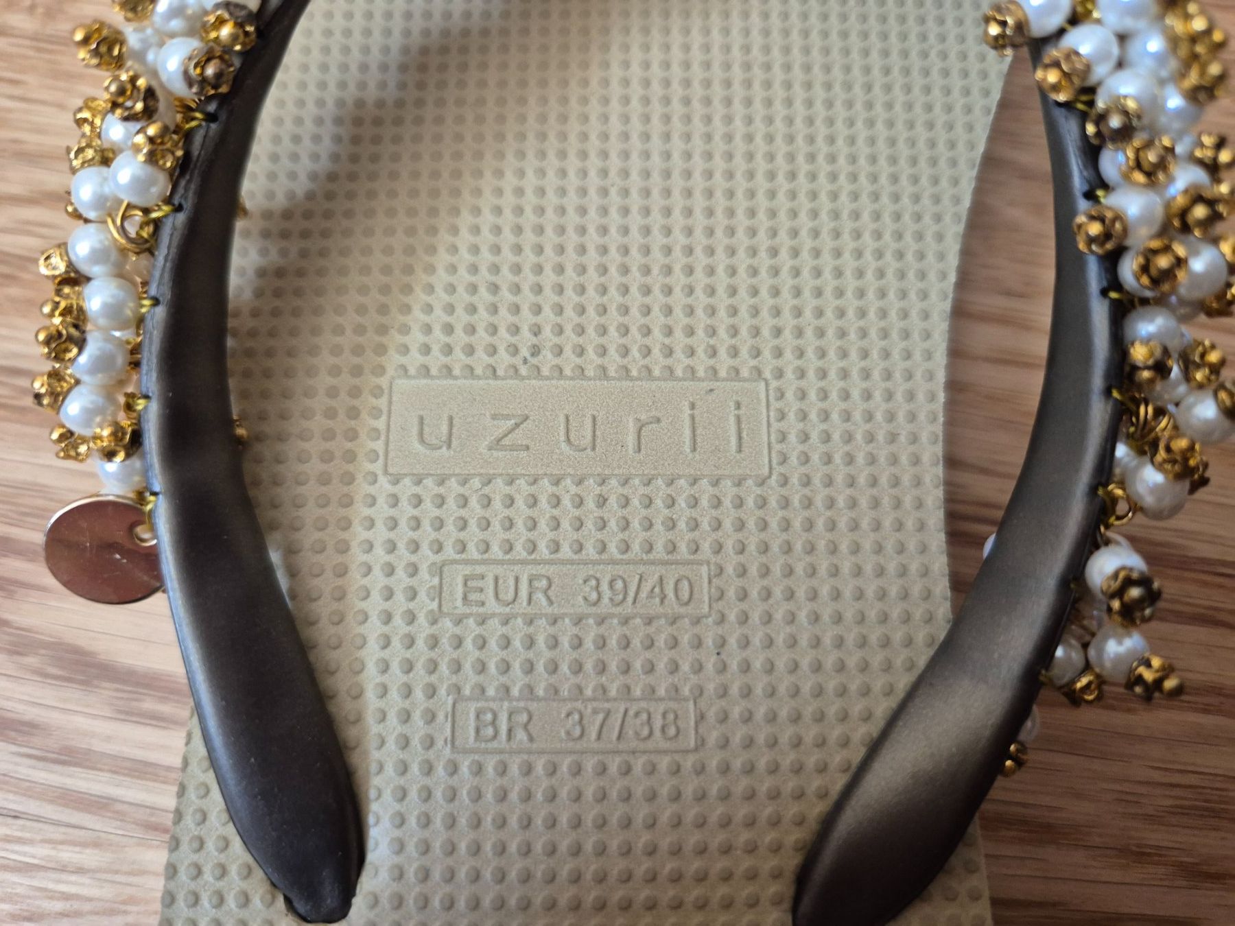 Flipper: Uzurii Damen Flip Flops - Grösse 39/40 – Usato da Au ZH venduto da dae_pkq7 2