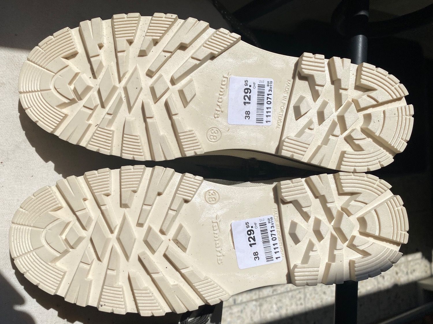 Tamaris Damenschuhe: Chaussures neuves vertes t. 38 avec fermeture éclair vert – Neu und originalverpackt aus Crans-Montana von DecoVal555 3