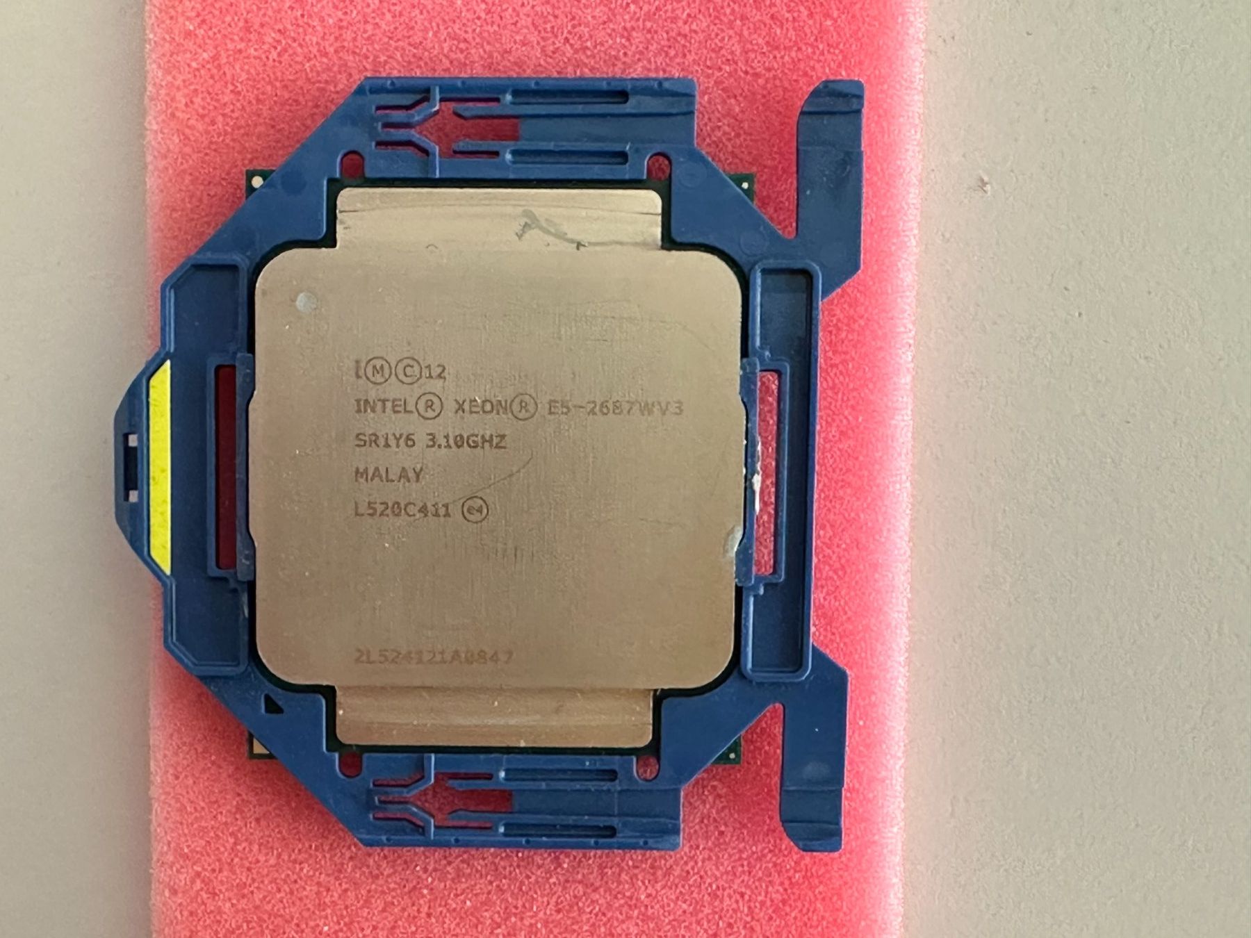 Server: CPU Intel Xeon 3.1GHZ E5-2687WV3 SR1Y6 – Usato da Münsingen venduto da Hanibal26
