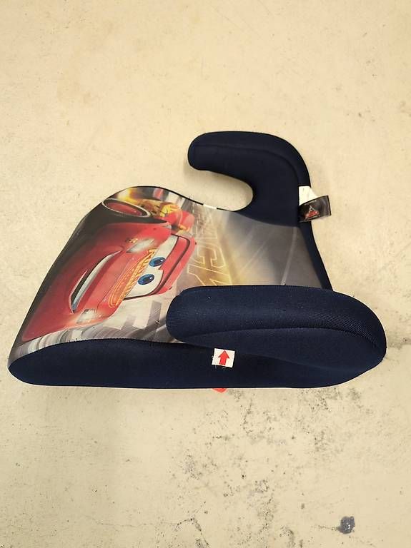 Seggiolini per auto: Kindersitz: Disney Cars – Usato da Embrach venduto da Vza 1