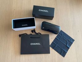 Chanel Brillenetui mit Reinigungstuch
