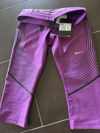 Nike Laufhose Dri-Fit Knie-lang Violett Grösse XS mit Etiket