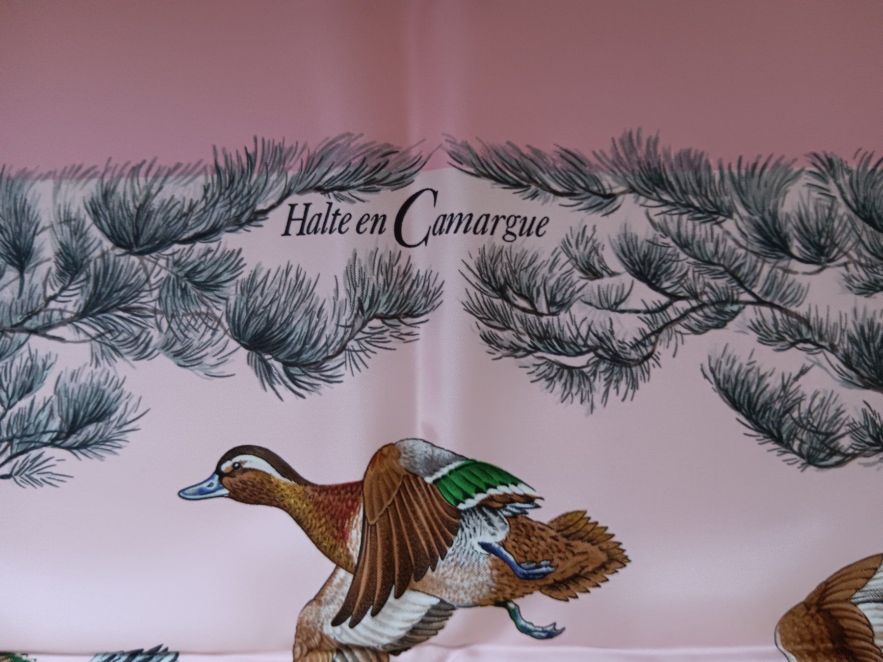 Hermès Foulards, Tücher & Schals: HERMES "HALTE EN CAMARGUE" CARRE 90 CM – Gebraucht aus Cossonay-Ville von Les_1001_perles 1