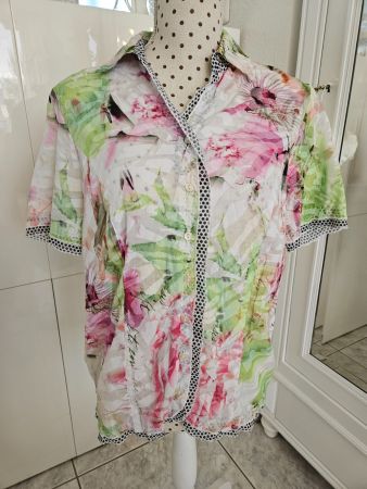 Bluse Kurzarm Grösse 38 / M von FER mit Blumen transparent