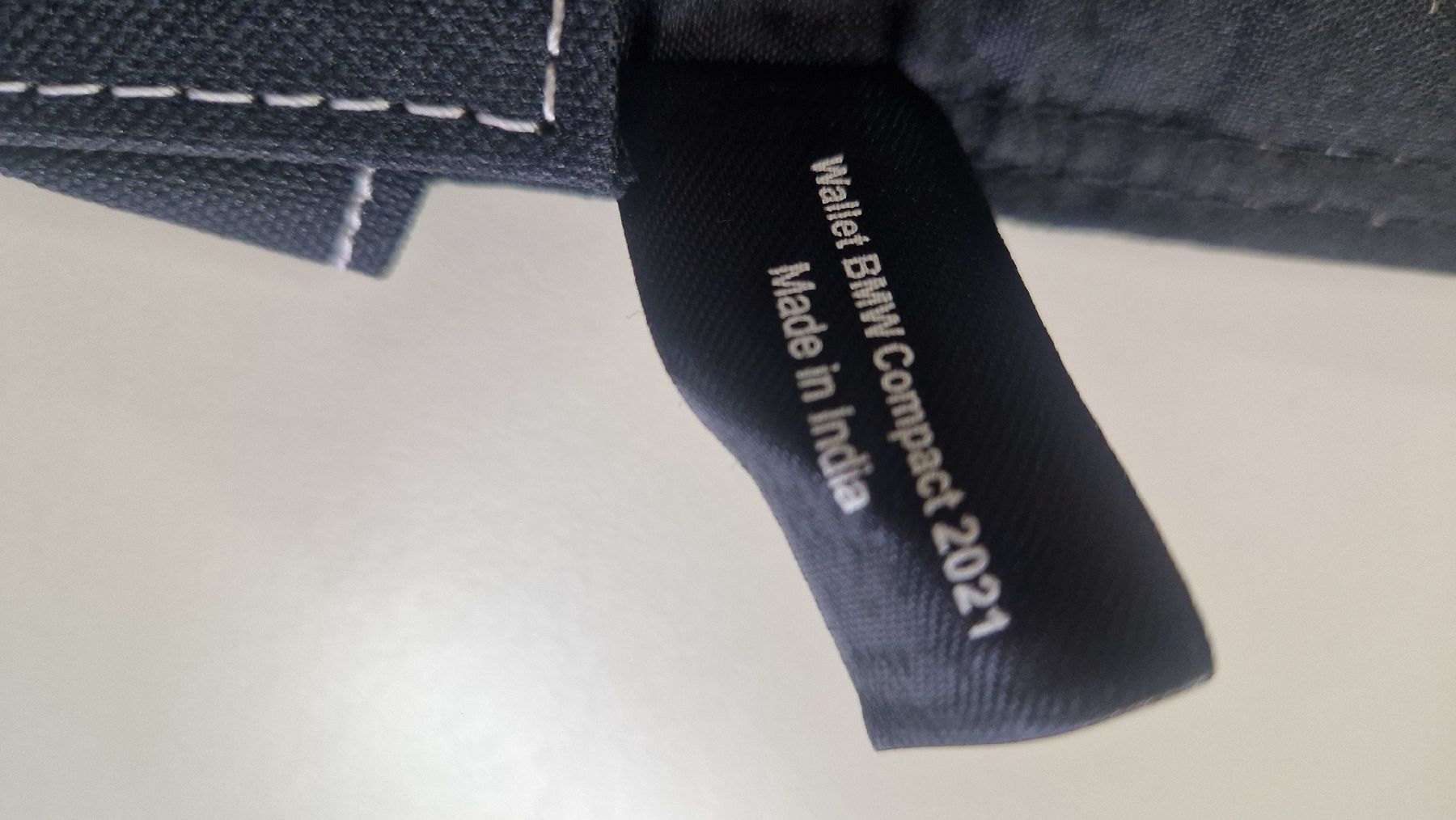 Sonstige Kleidung & Accessoires: BMW Borddokumenten Mappe, schwarz, Stoff – Gebraucht aus Brig von Sonne11 1