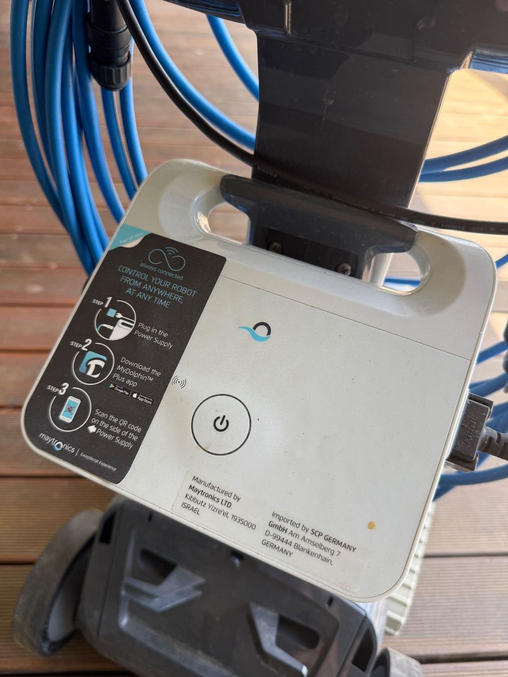 Dolphin Accessori per Piscine: Dolphin Poolroboter Z3i, mit Filterkorb komplett – Difettoso da Attiswil venduto da Olimax 1