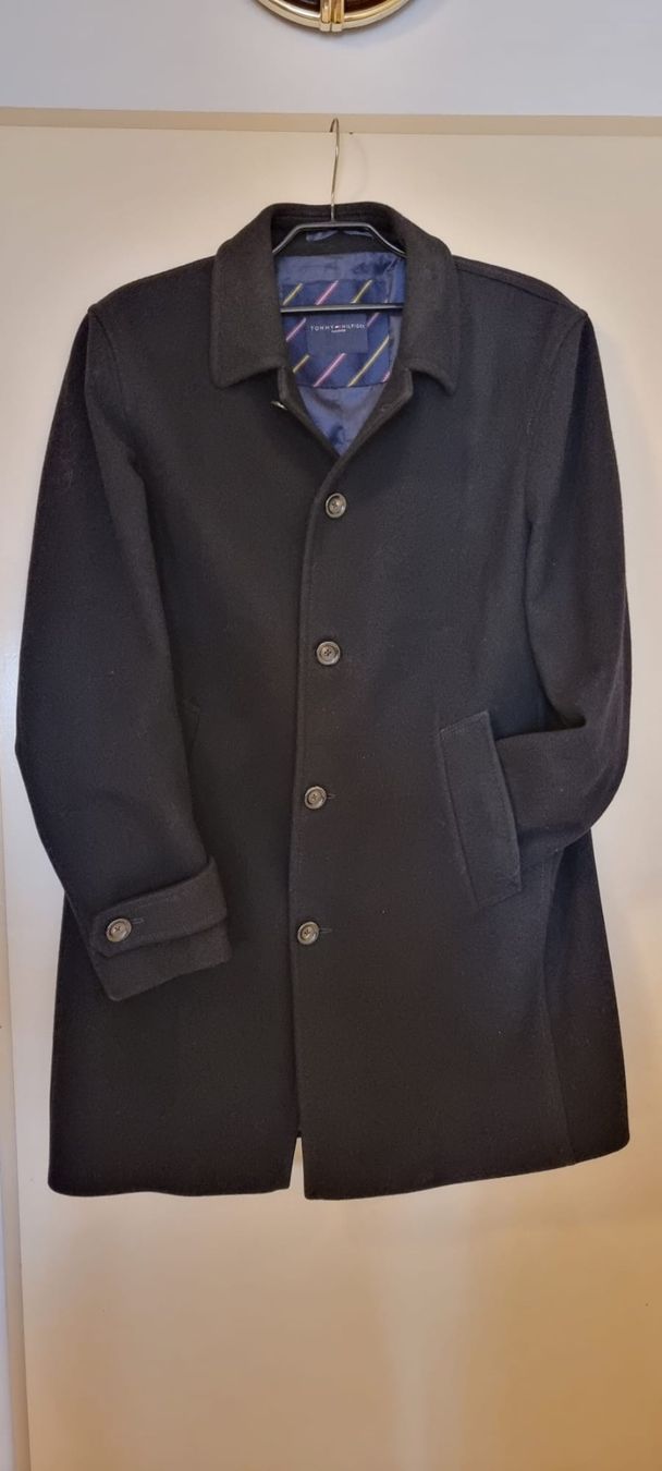 Tommy Hilfiger Cappotti: Tommy Hilfiger Gr. 50 – Usato da Luzern venduto da Reni025