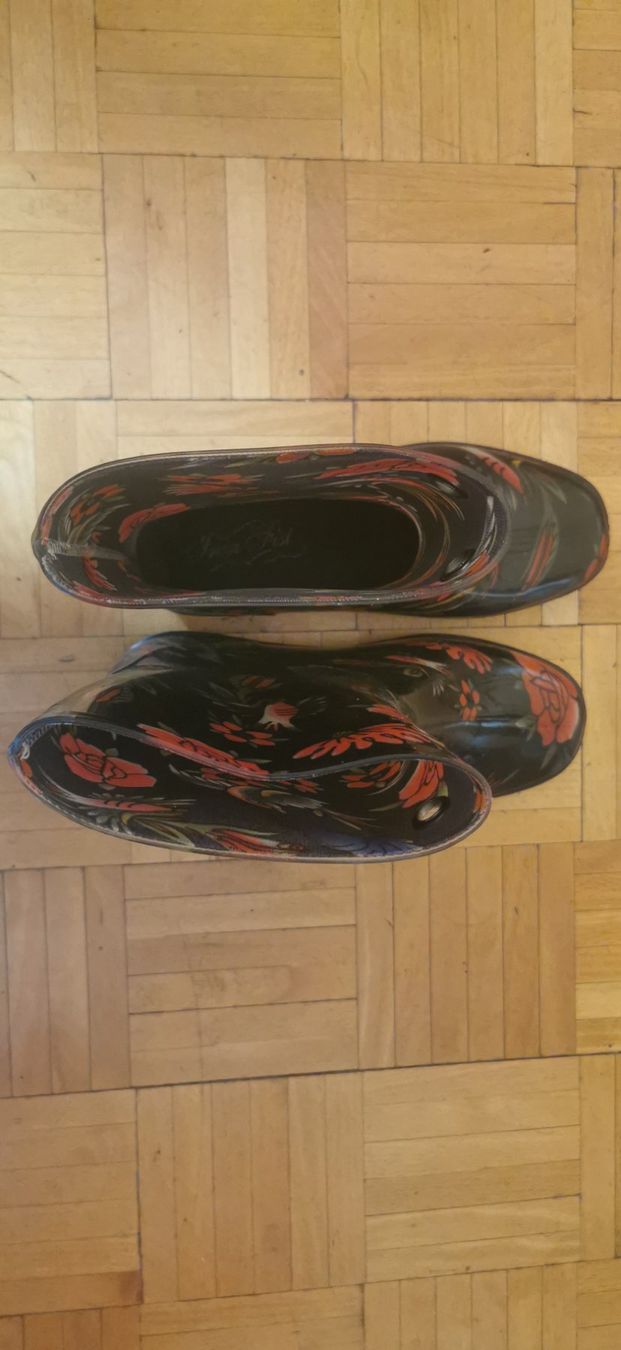 Scarpe da donna: Bottes de pluie fleurs – Usato da Genève venduto da vins50 2