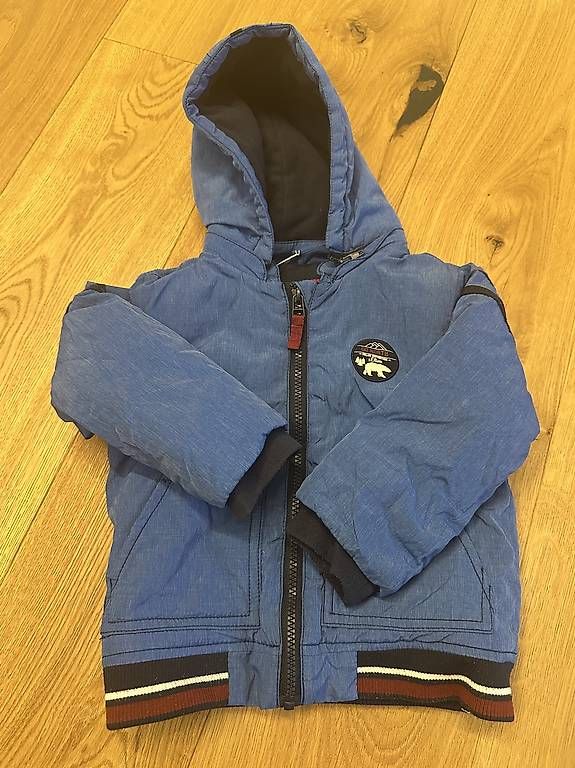 S.Oliver Giacche & Cappotti: Winterjacke Junge S'Oliver 92 – Usato da Balgach venduto da deb_g59x 1