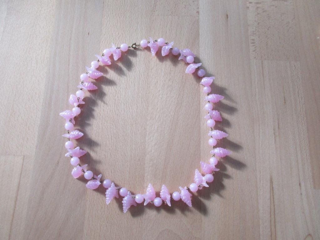 Catenine: Pinkfarbene Halskette mit Muscheln – Usato da Galgenen venduto da Marc98
