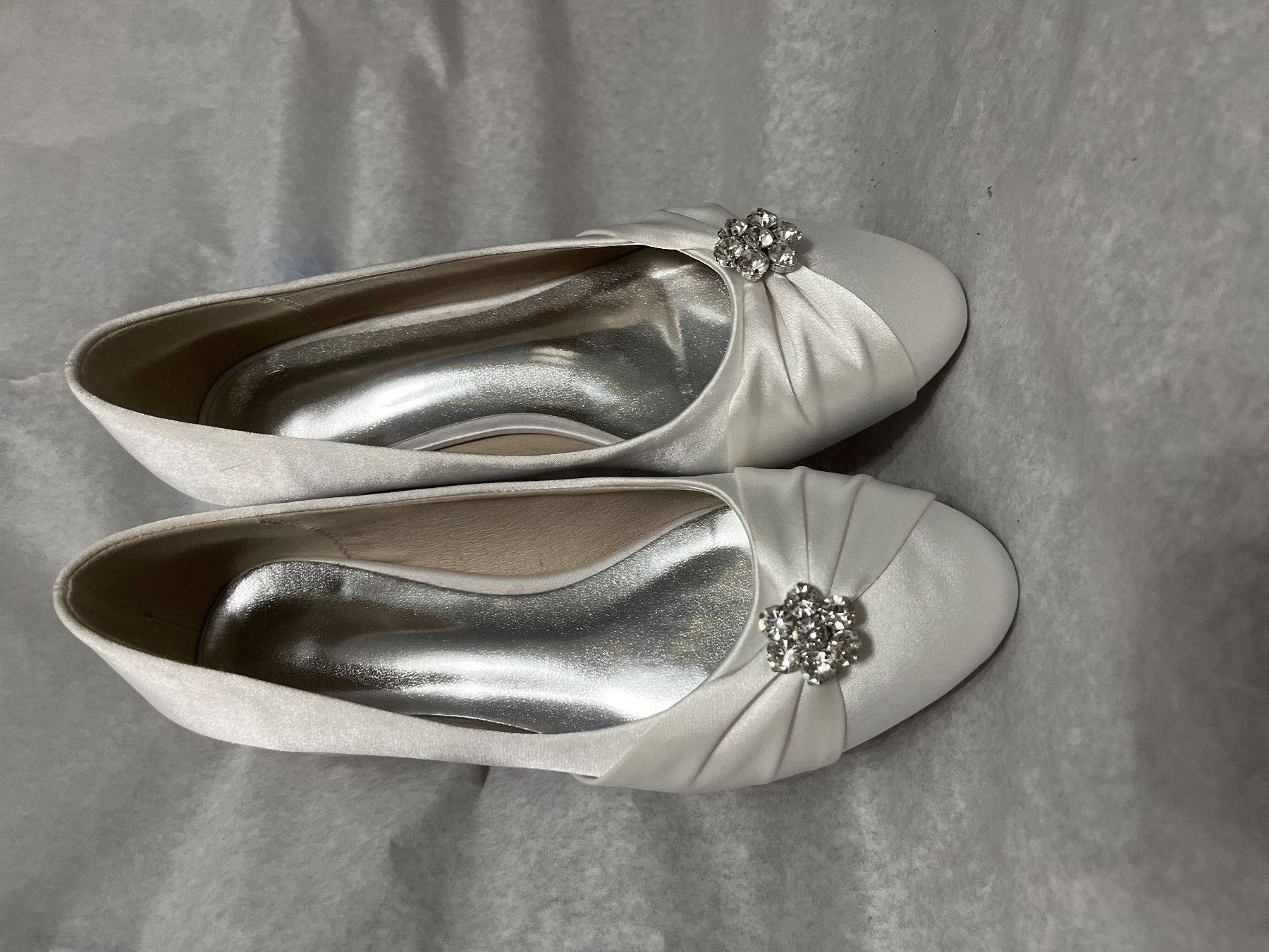Damenschuhe: Ballschuhe flach creme Gr. 37 – Gebraucht aus Bachenbülach von damime1