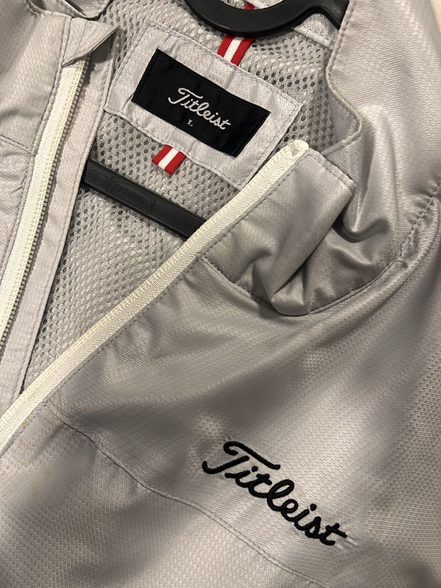Vestes: Titleist Golf Jacket Silver Size L  – D'occasion à St. Moritz par ver_kn95 2