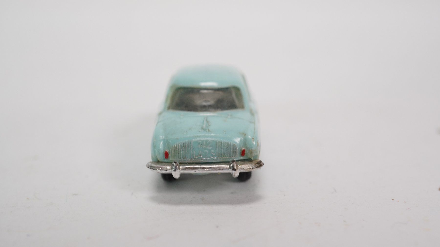 Norev Modellini d'auto: c1 Norev 1:87 Renault Dauphine hellblau – Usato da Uetendorf venduto da tigermuegi 2