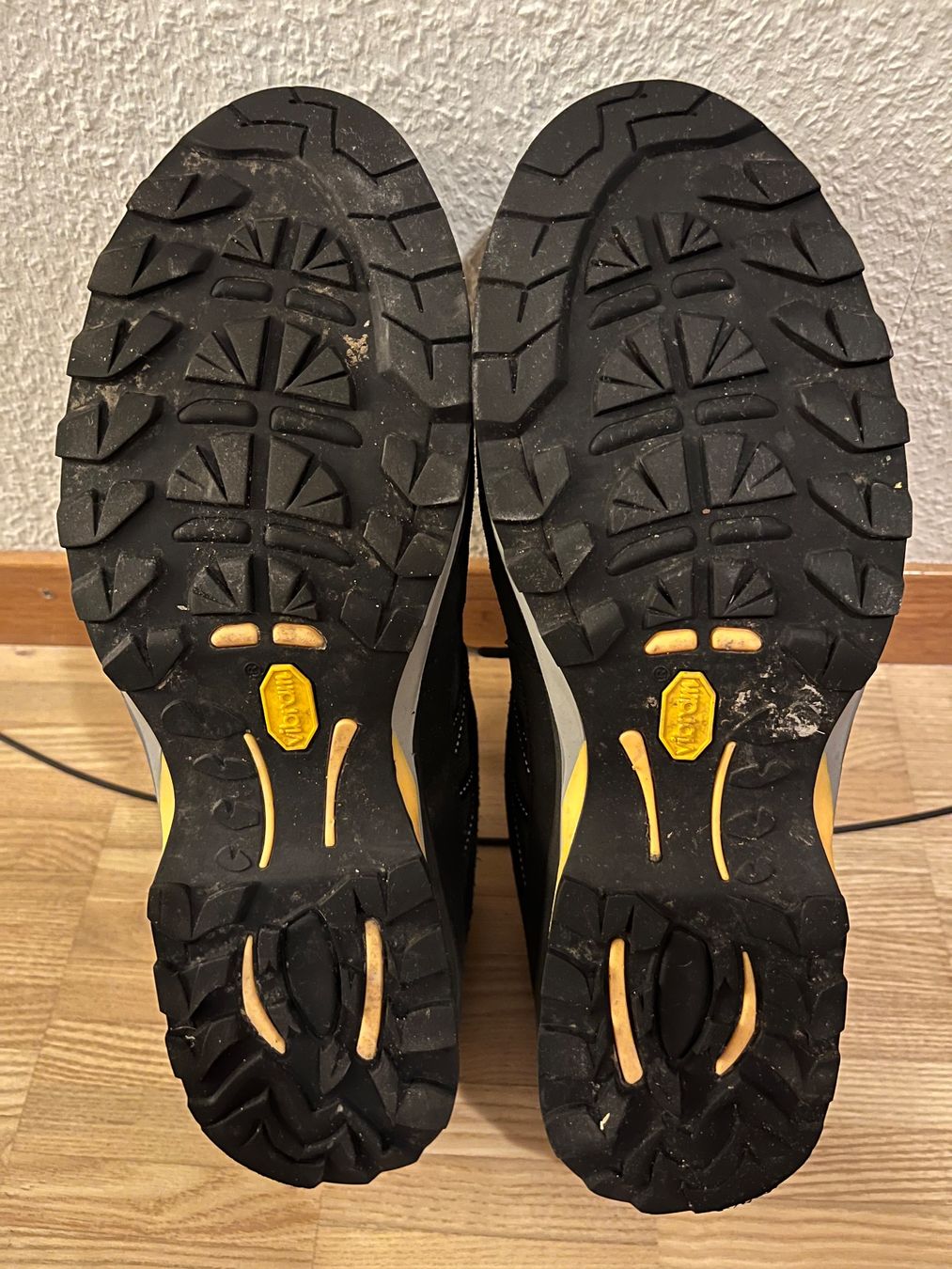 Hanwag Scarpe da uomo: Hanwag Wanderschuhe Gore-Tex Grösse 46 – Usato da Zürich venduto da Matzway 3