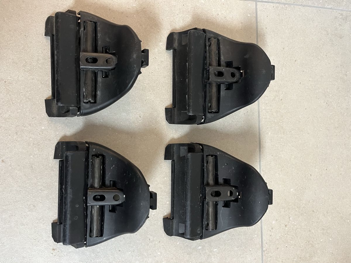 Thule Dachträger: Fixation pour barres de toit – Gebraucht aus Courrendlin von mathjer 1