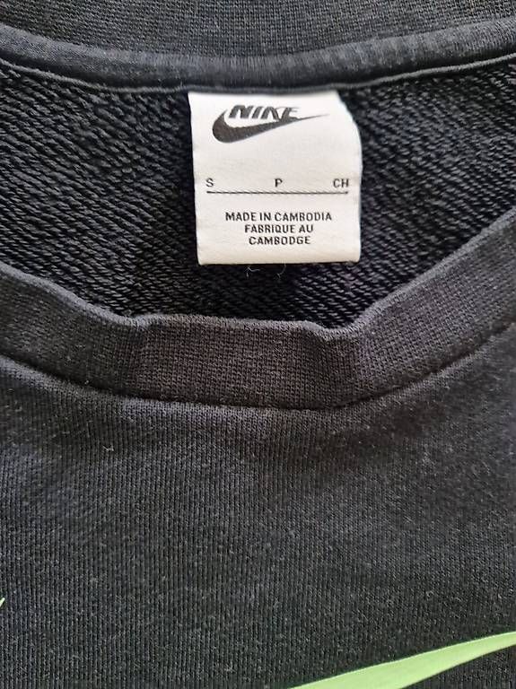 Nike Maglioni & Felpe: Nike Air FT Crew Sweatshirt / Pullover – Usato da Adligenswil venduto da Nesberto 1