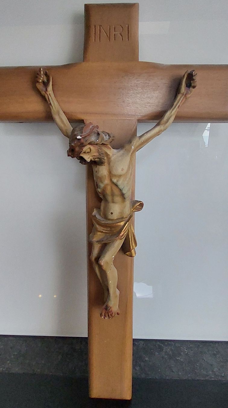 Figuren: Kruzifix mit Korpus Holz  – Gebraucht aus Niederwil AG von bertomach 1