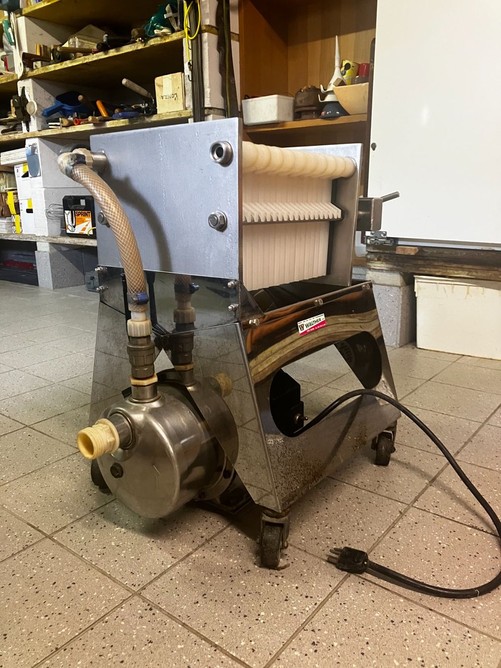 Alle Maschinen: Professionelle Weinfiltermaschine – Gebraucht aus rueschlikon von fra_xn8z 1