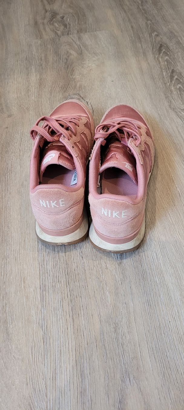 Nike Scarpe da donna: Nike Turnschuh – Usato da Meinisberg venduto da mirreb 1