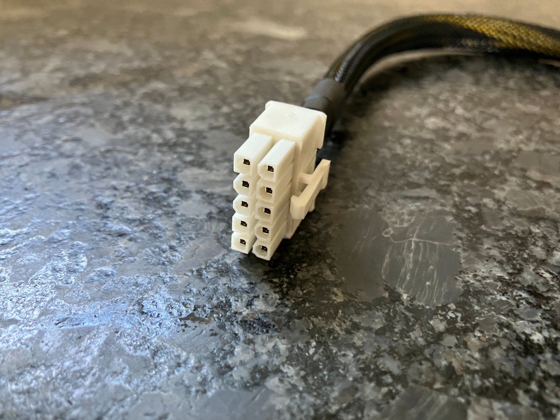 Cavi: GPU Kabel 10pin zu 1x 8pin (25cm) – Usato da Kleinwangen venduto da Suelei83 1