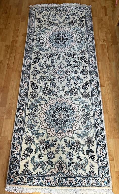 Teppiche: Tapis Nain d'Iran – Gebraucht aus Lausanne von elisa8930 1