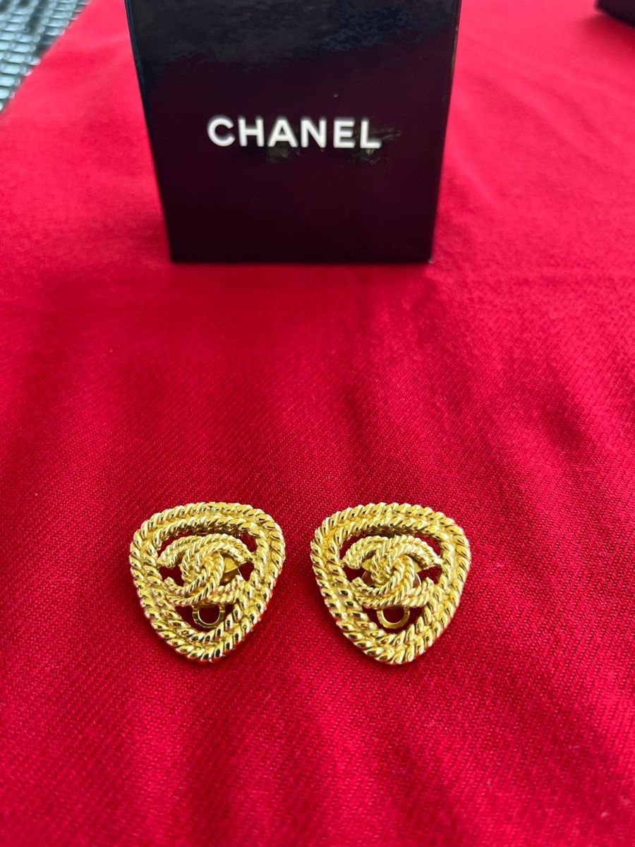 Chanel Orecchini pendenti & Orecchini a lobo: CHANEL Clip-Ons und Brosche – Usato da Widen venduto da evce1318 3