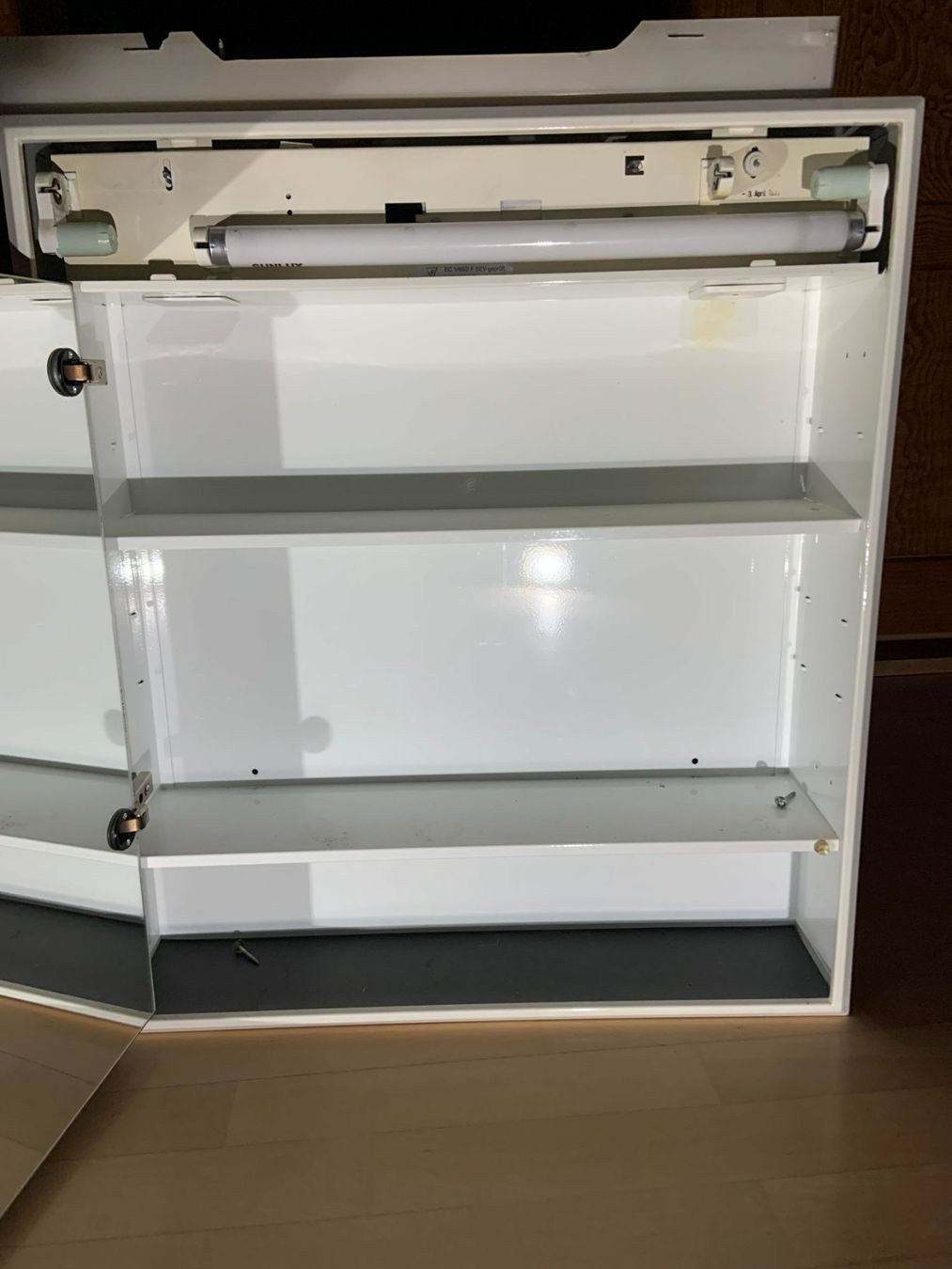 Armadietti a specchio: Älterer Spiegelschrank 60 cm – Usato da Winterthur venduto da cimido 4