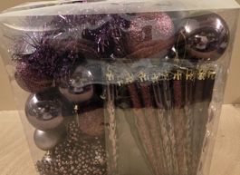 Weihnachtsschmuck Kugel Set lila guter Zustand