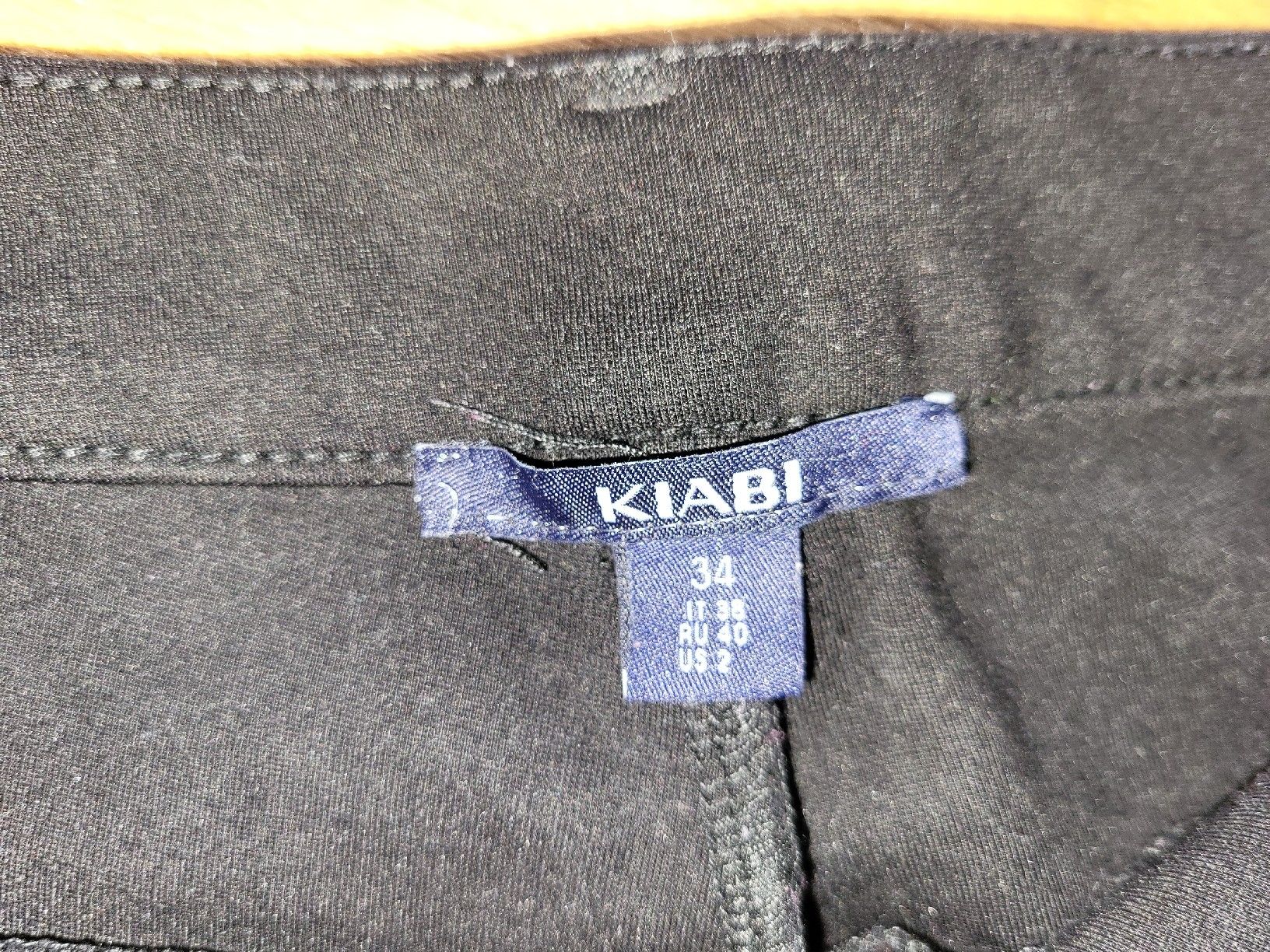Pantaloni: Pantalon taille 34 (8) – Usato da Courroux venduto da Belleange 2