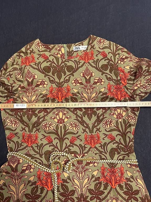 Zara Vestiti: Kleid von ZARA / NEU / Grösse M – Nuovo (secondo la descrizione) da Zürich venduto da Faetze0 3