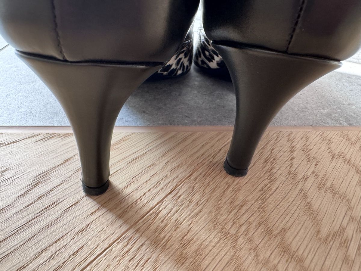 Navyboot Chaussures femmes: Pumps schwarz/leo Grösse 39 – D'occasion à St. Gallen par anjamik 4
