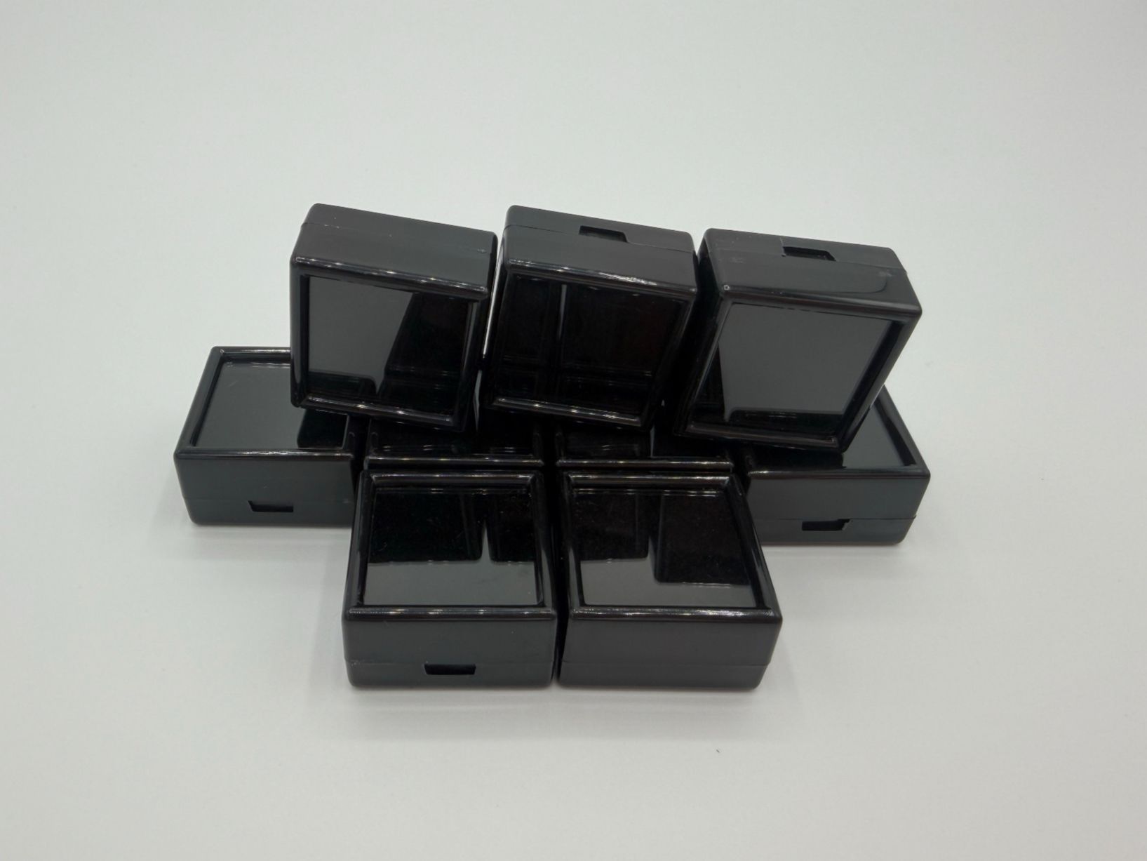 Pietre preziose: 10x Edelsteinbox / Schmuckbox 3cm x 3cm Quadrate Schwarz – Nuovo e nell'imballaggio originale da Buchs SG venduto da OTNaturalGems 2