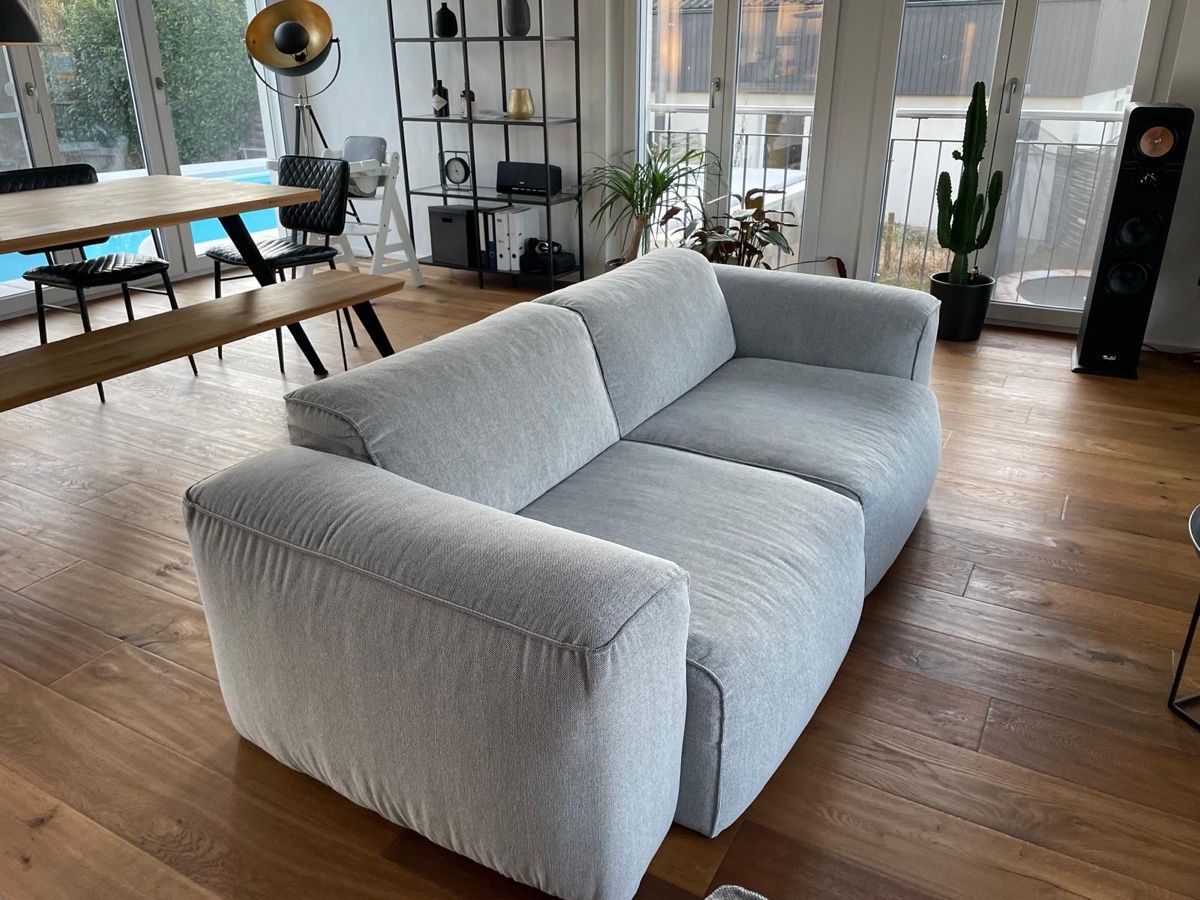 Divani: Gemütliches Sofa, hellgrau, neuwertig, Top Zustand! – Usato da Neuwilen venduto da K23mia