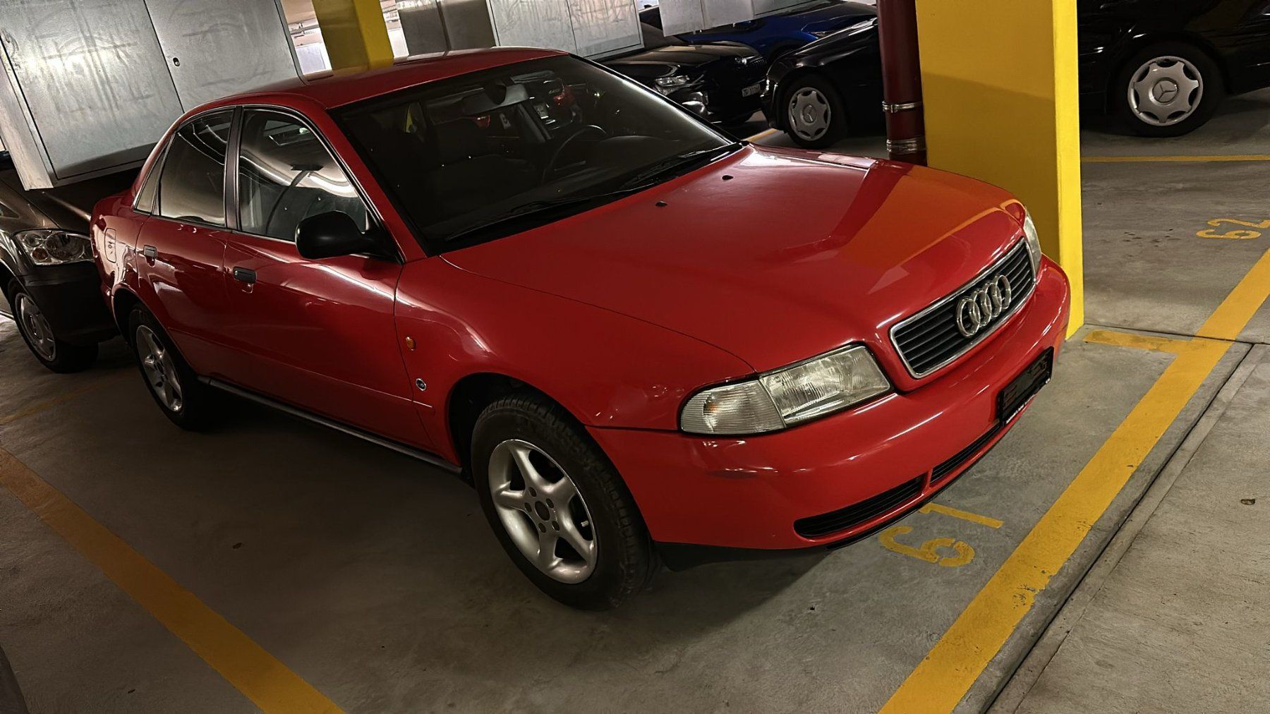 Autos: AUDI A4 1.8, MFK bis 02/2027 – Gebraucht aus Zug von bla_9bgd