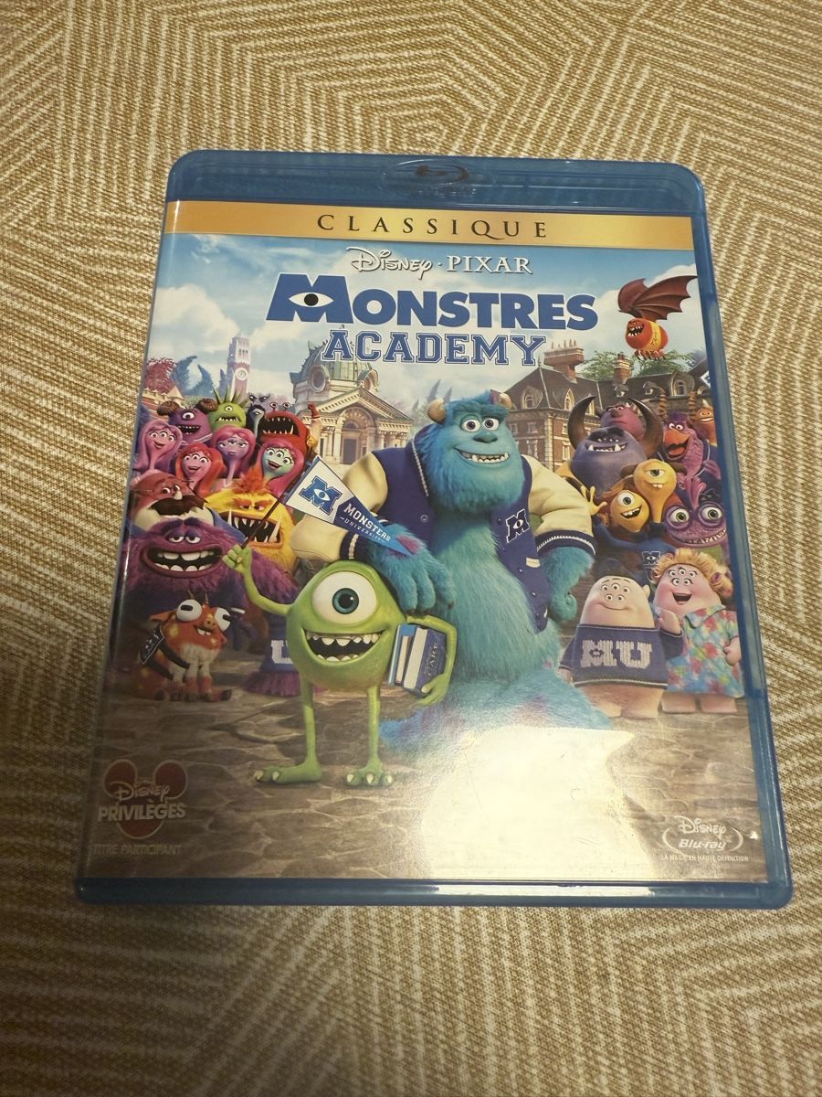 Tutti i DVDs: Disney: Monstres Academy blu-ray – Usato da Troinex venduto da grigri2020