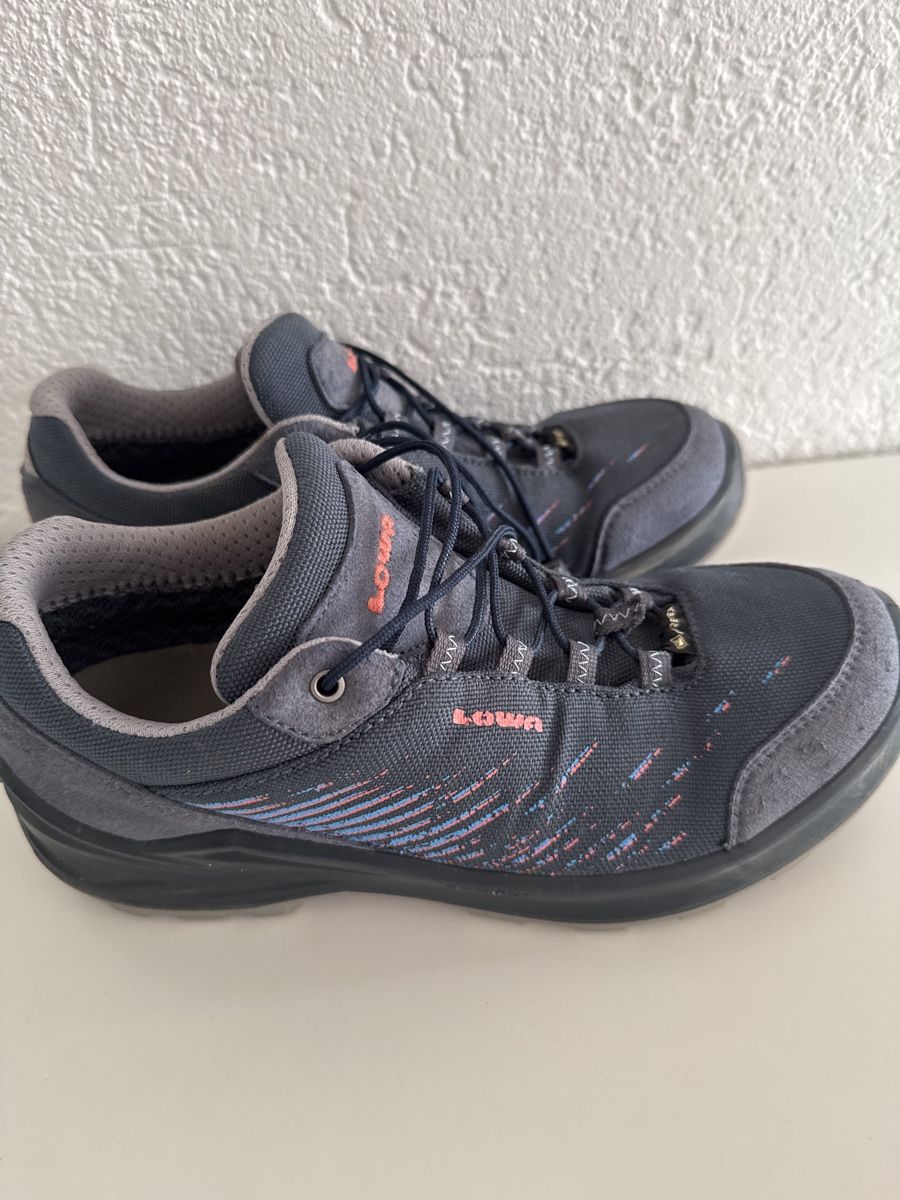 Lowa Scarpe per ragazzi: Trekkingschuh Lowa 36 – Usato da Schmerikon venduto da BiancaM03 1