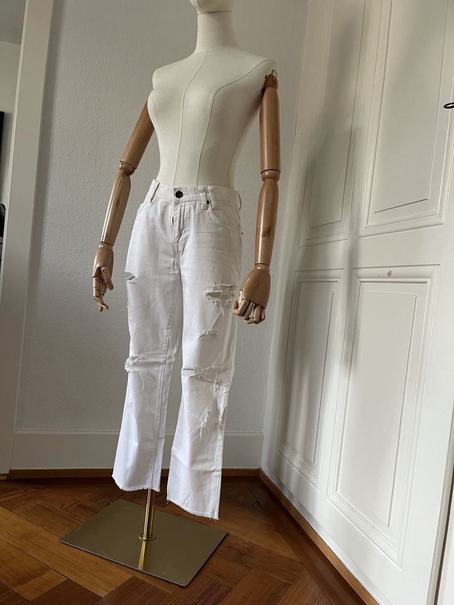 Zara Jeans: Zara Basic White Distressed Cropped Jeans - Summer 👖 – Usato da Mies venduto da Nib2011 2