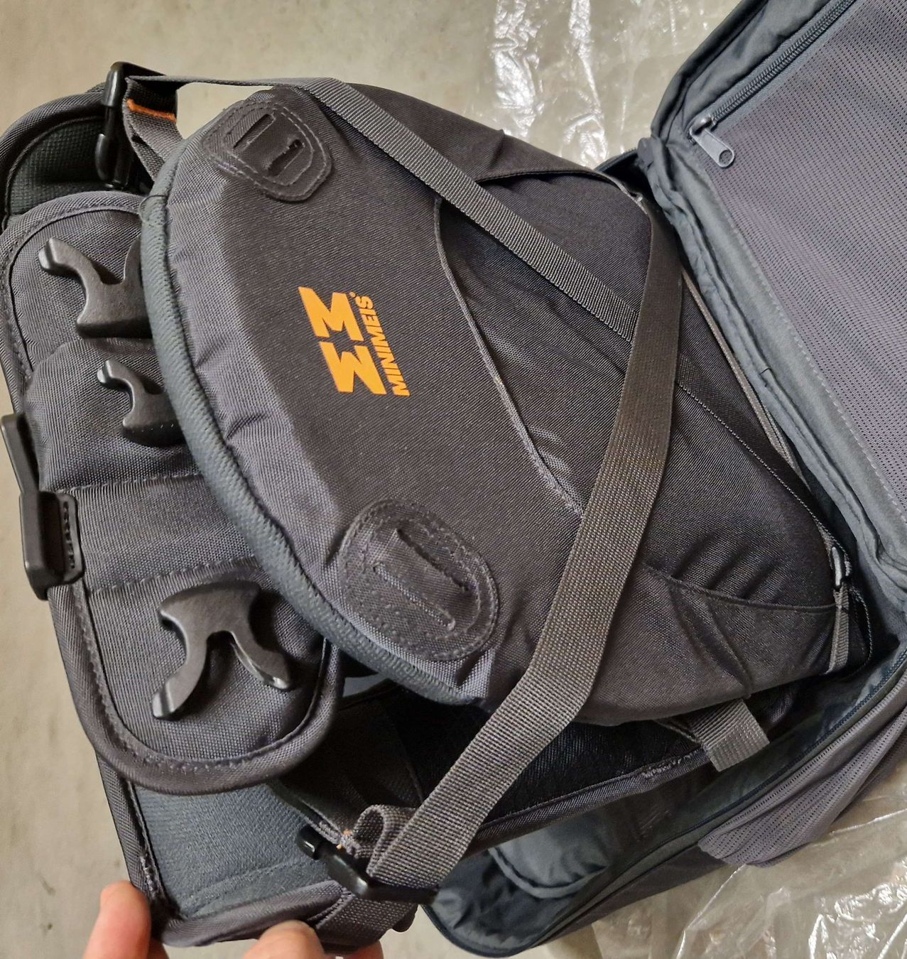 Bauch- & Rückentragen: MINIMEIS Shoulder Bag almost new – Neu (gemäss Beschreibung) aus Genève von YiannisGeneve