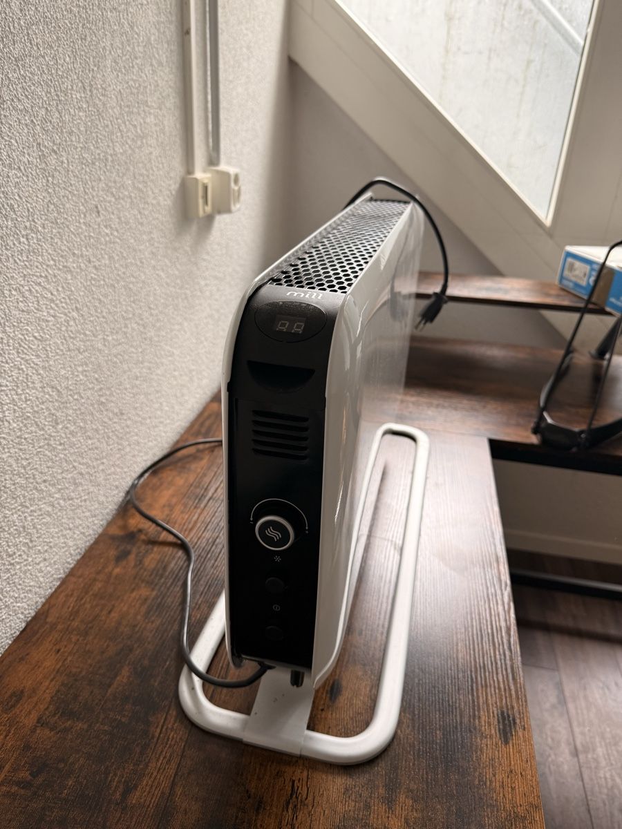 Radiatori: Mill Heizkörper / Elektroheizung weiss – Usato da Hausen am Albis venduto da Charlie-Harper 1