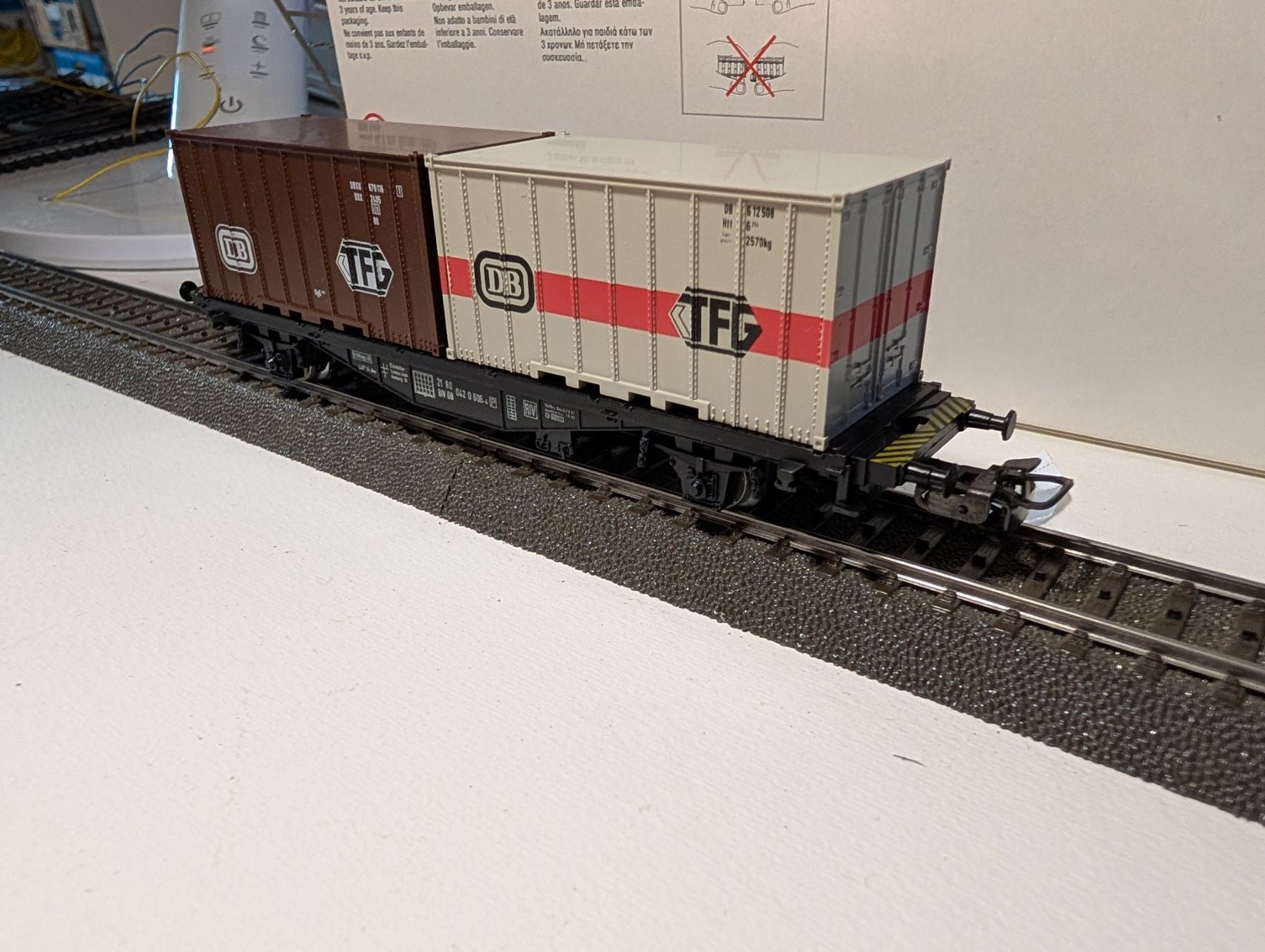 Märklin Modelleisenbahnen: Märklin 4664 Containerwagen – Neu (gemäss Beschreibung) aus Steffisburg von Narzisse