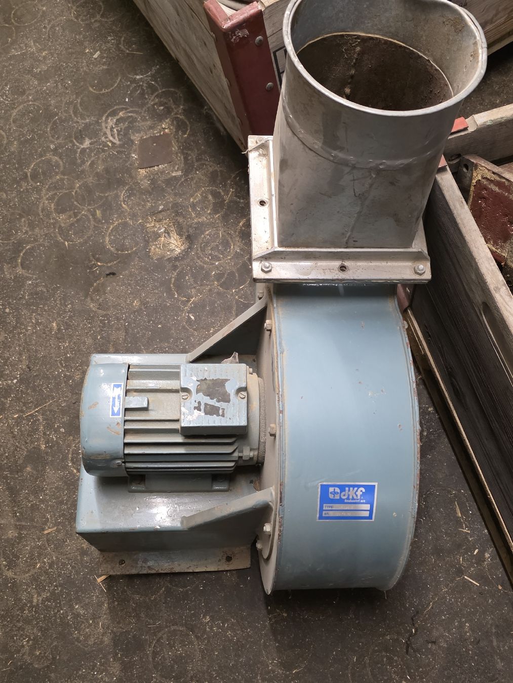 Tutte le macchine: dkf Gebläse Typ JK 22 D – Usato da Fehraltorf venduto da rae_cr2c