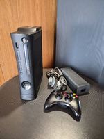 Xbox 360 Elite Konsole 120 GB In Schwarz mit Controller