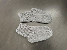 Handgestrickte Kinder - Socke Gr. 24/25 Fusslänge 16 cm