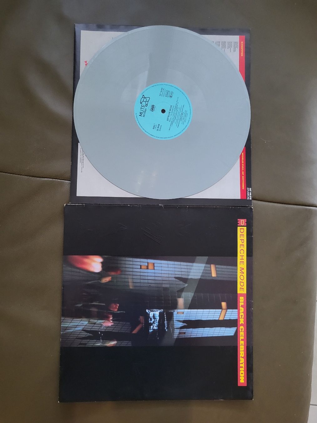 Dischi in vinile: Depeche Mode Black Celebration Vinyl LP – Usato da nunningen venduto da mic_88k2 2
