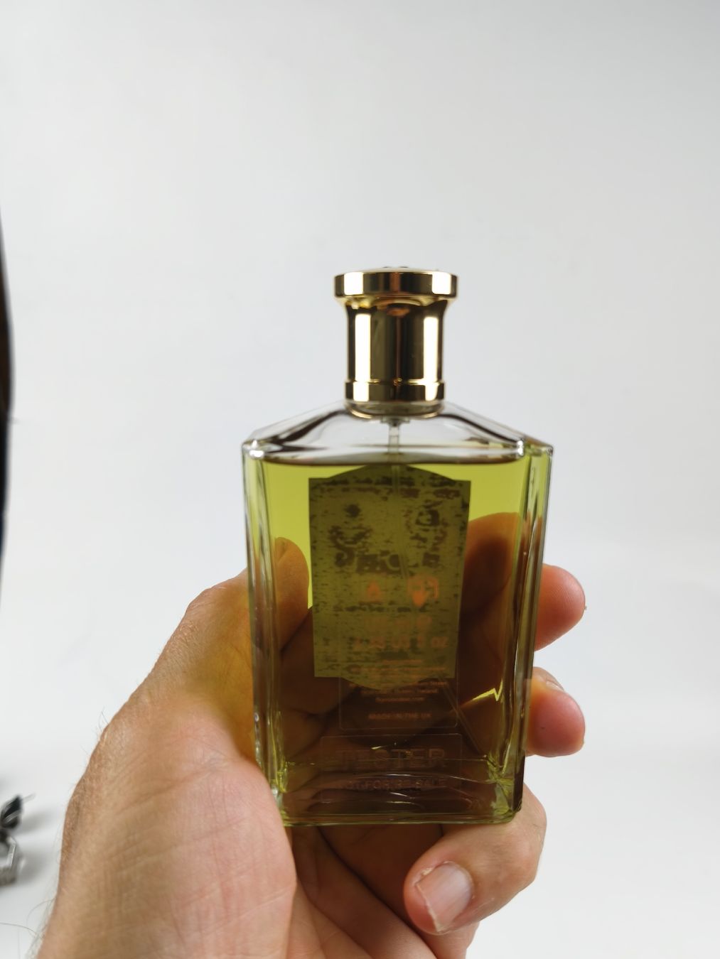 Profumi & Eau de Toilette: Parfum Floris Leather Oud 100ml – Usato da Bern venduto da Xtralite 3