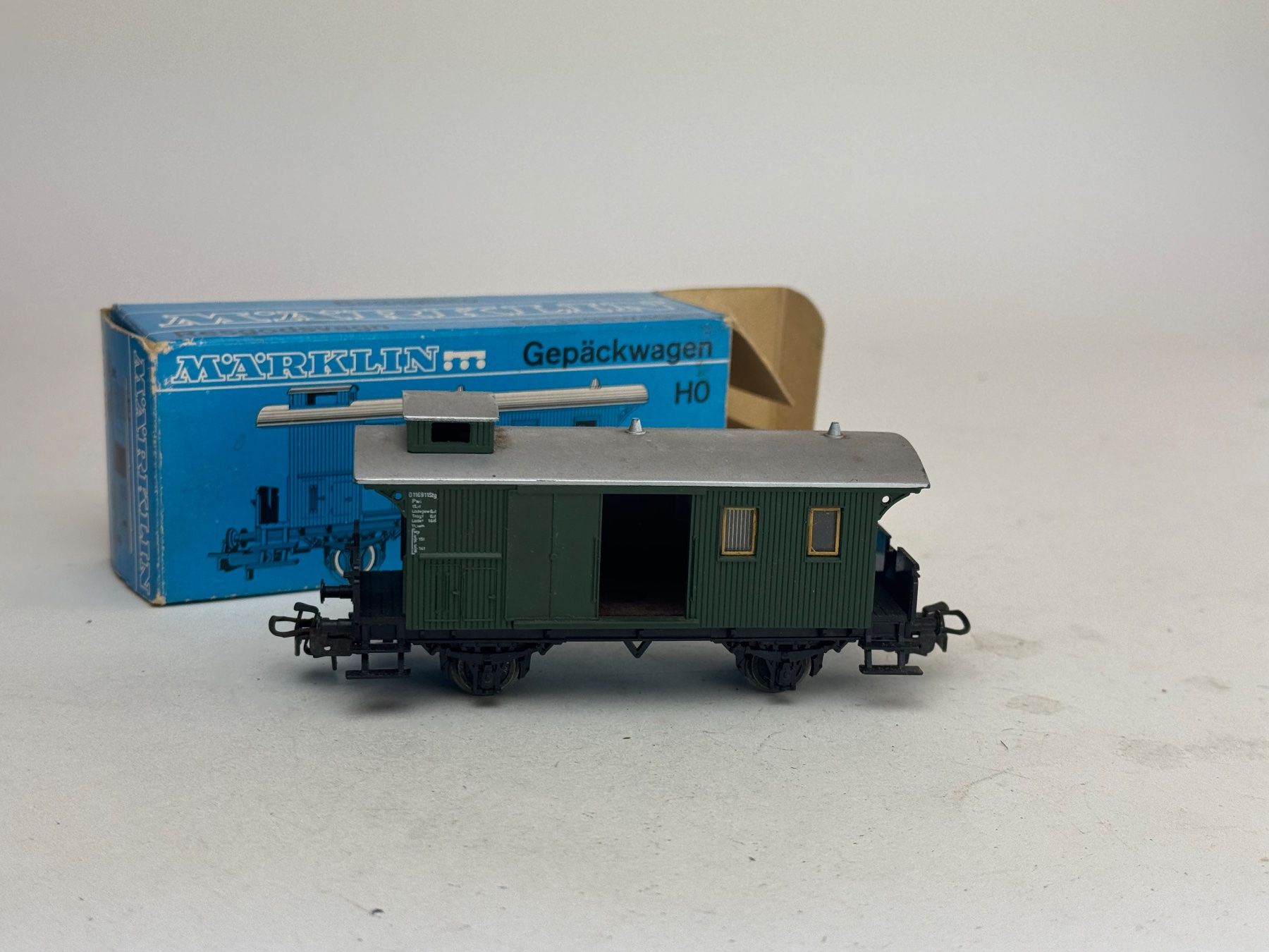 Märklin Modellini di ferrovie: EX-  Märklin Gepäckwagen 4008 – Usato da Elm venduto da Wikmtz