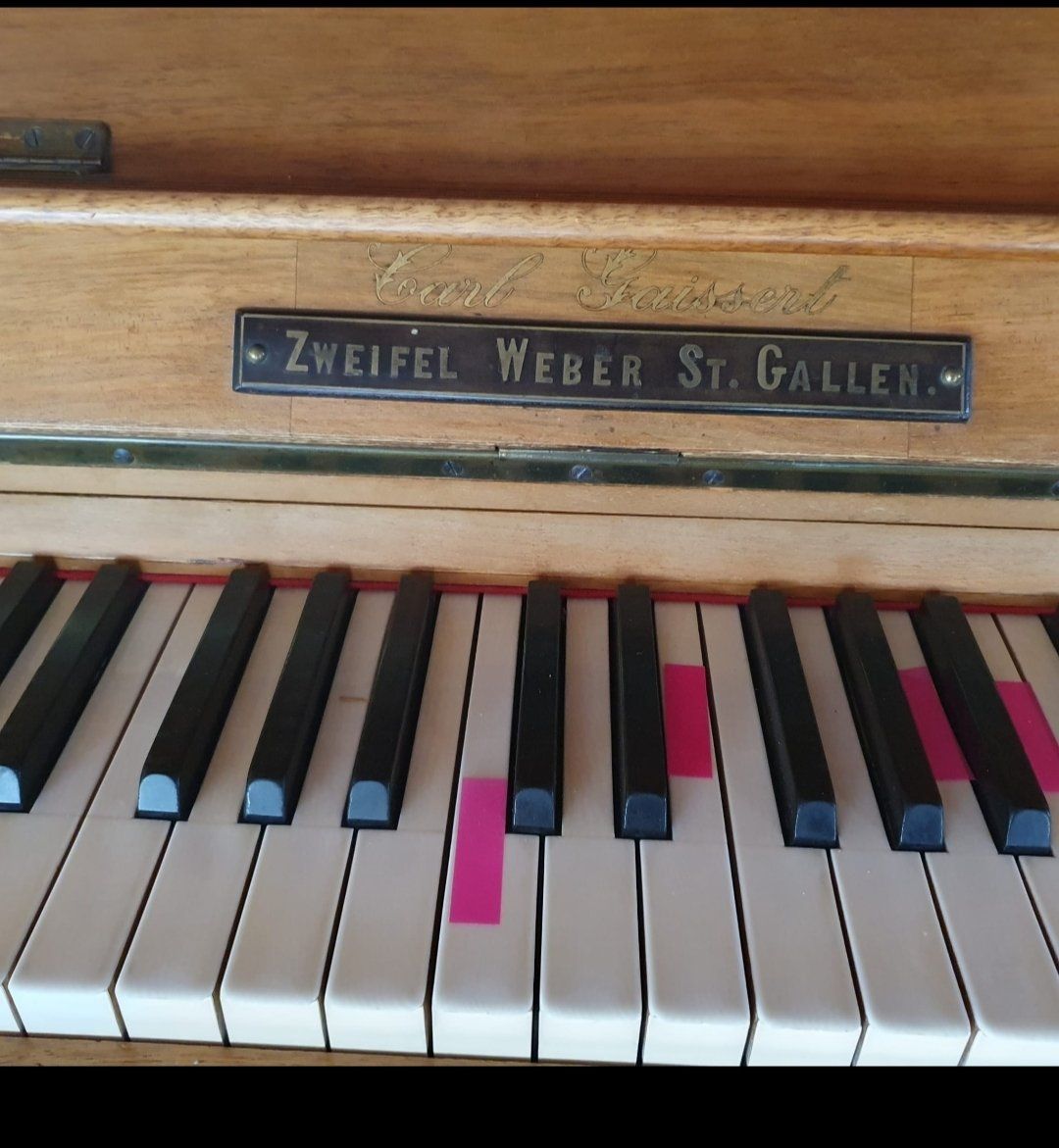 Musikinstrumente: Klavier – Gebraucht aus chur von Hmars 2
