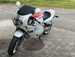 Yamaha 1000 FZR/EXUP 1990